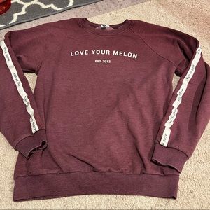 Love your melon crewneck sweater M